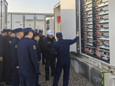 以练筑防！！！人生就是博官方网站电气盐池储能电站开展消防专项行动